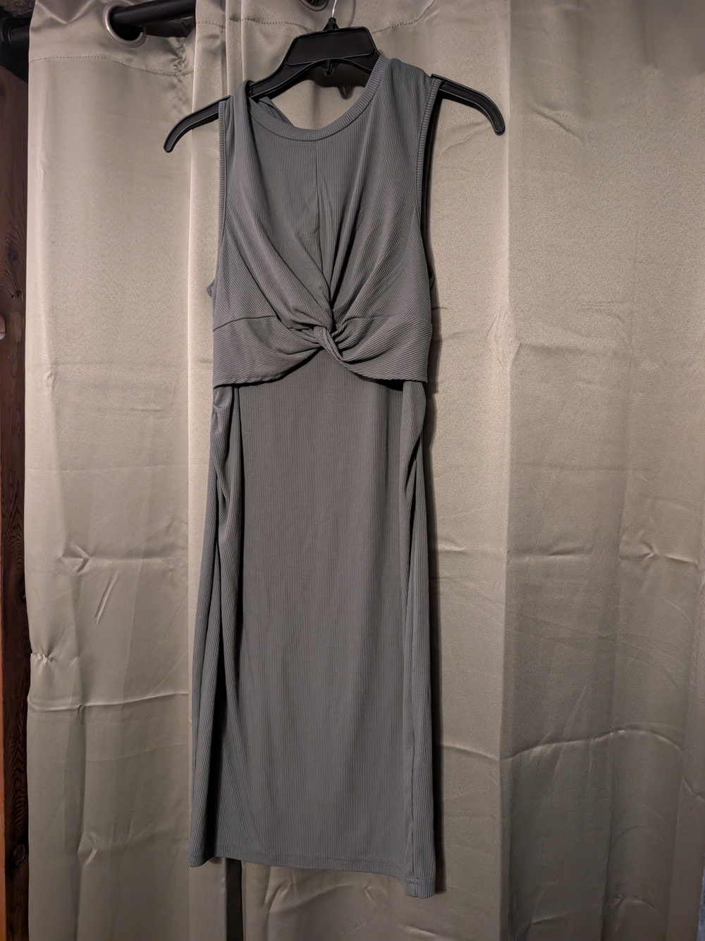 7 Items - Maternity Lot - 2 Dresses, 3 Tanks, 2 Shirts.